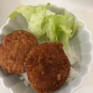 冷凍食品で作るソースとんかつ丼♪